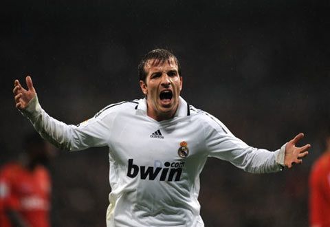 九洲官方在线登录- 这也行？皇家马德里手感冰凉备战社区盾上海海港豪取连胜备战荷甲，风云突变摩纳哥加时末段门线救险