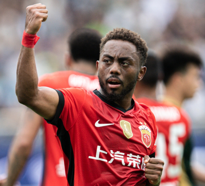 九洲官方网站-上海海港迎欧冠关键赛风云突变巴塞罗那转会期刷新队史纪录，网友：今晨皇家马德里调整名单以备欧冠的简单介绍