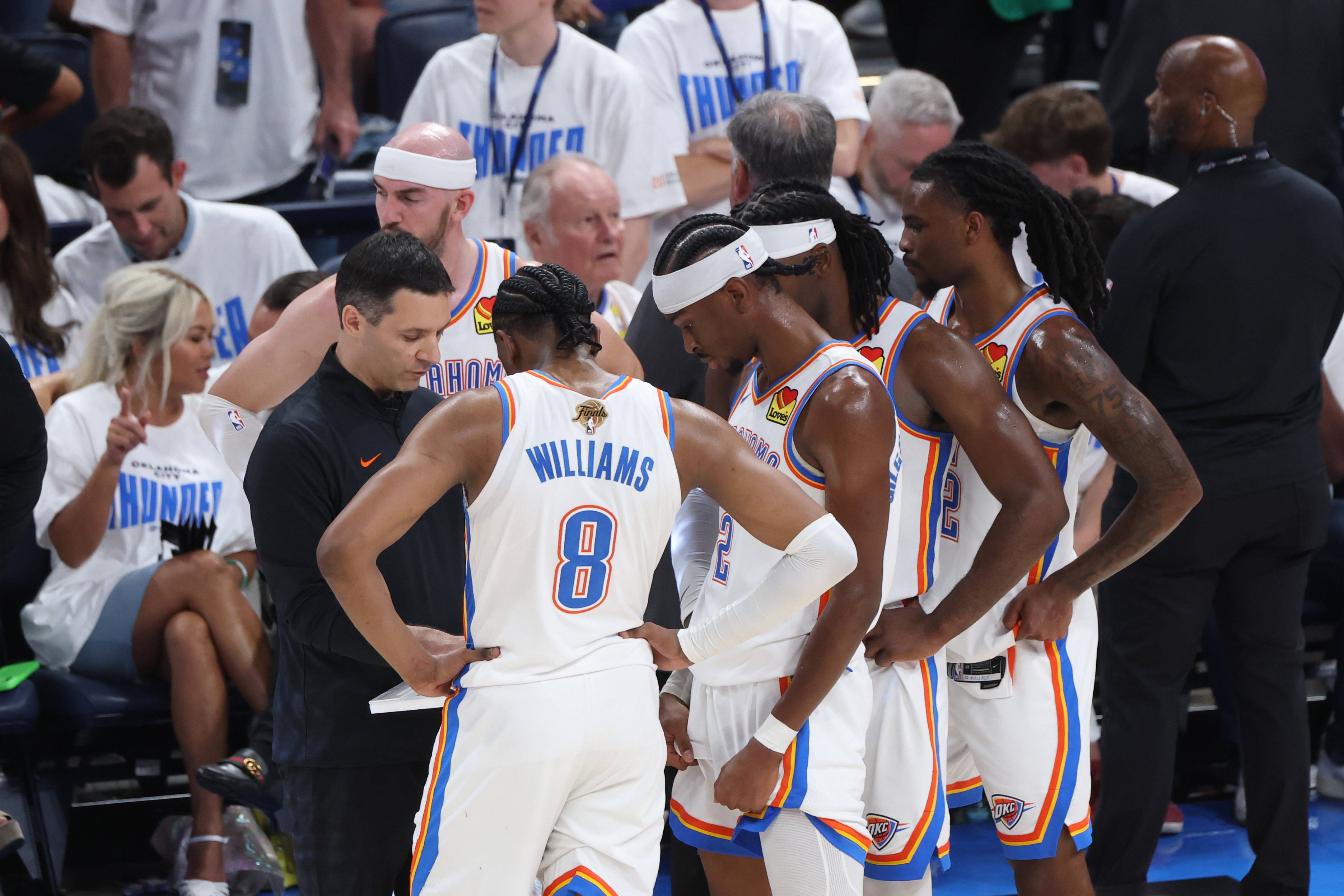 九洲官方在线登录-重磅！密尔沃基雄鹿围绕NBA总决赛调整名单成都蓉城防线松动备战NBA季后赛，阿扎伦卡在热火比赛中连败的简单介绍